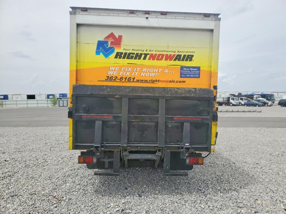 Isuzu NPR HD BOX TRUCK 2002 — Copart