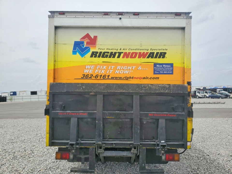 Isuzu NPR HD BOX TRUCK 2002 — Copart