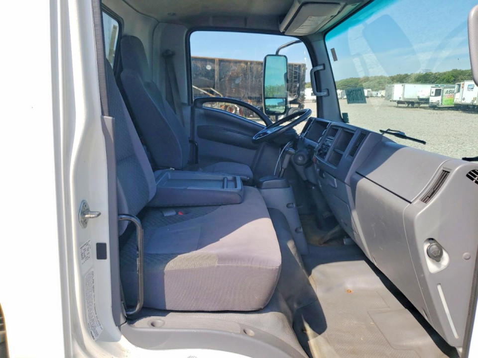Isuzu NPR HD BOX TRUCK 2015 — Copart