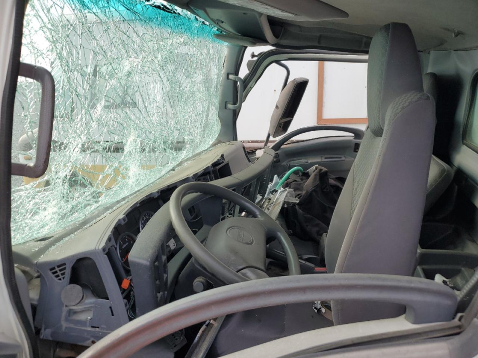Isuzu NPR HD BOX TRUCK 2012 — Copart
