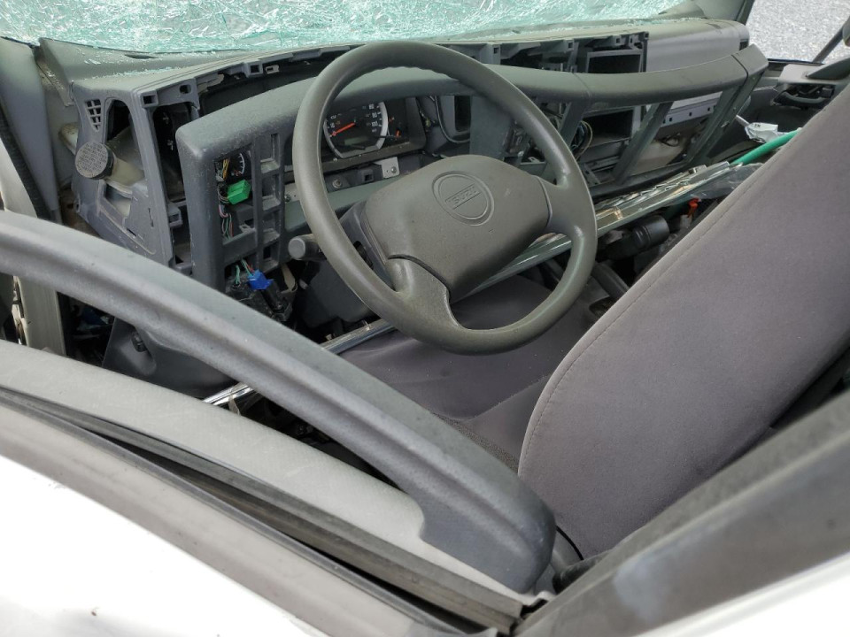 Isuzu NPR HD BOX TRUCK 2012 — Copart