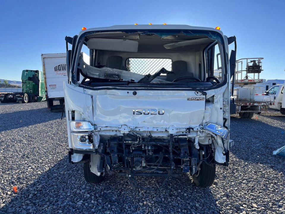 Isuzu NPR HD FLATBED TRUCK 2023 — Copart