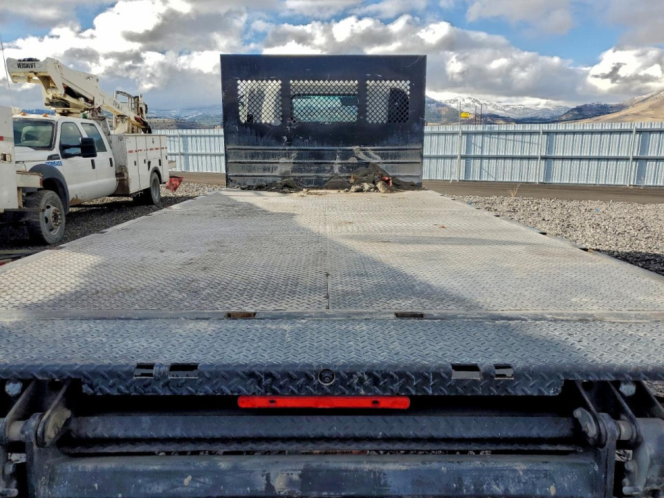 Isuzu NPR HD FLATBED TRUCK 2023 — Copart