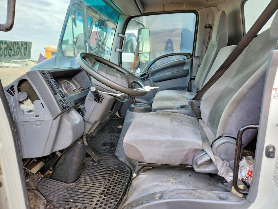 Isuzu NPR XD BOX TRUCK 2018 — Copart