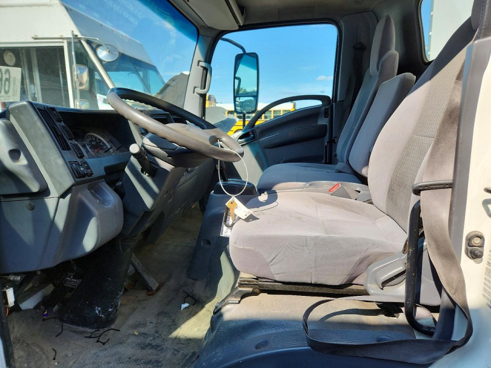 Isuzu NPR XD BOX TRUCK 2020 — Copart
