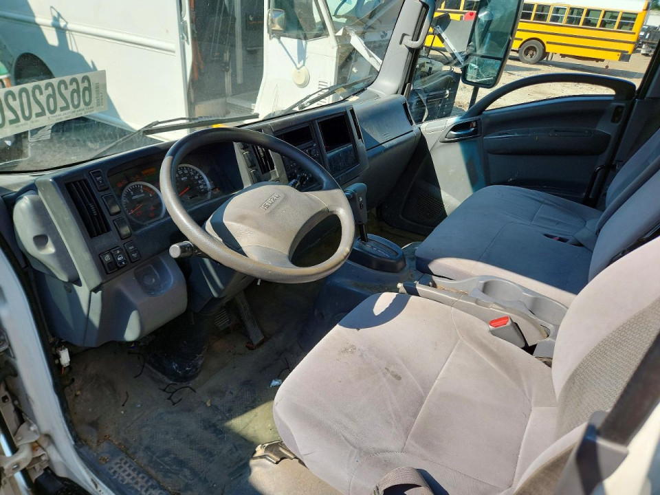 Isuzu NPR XD BOX TRUCK 2020 — Copart