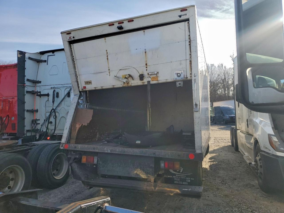 Isuzu NPR XD BOX TRUCK 2015 — Copart