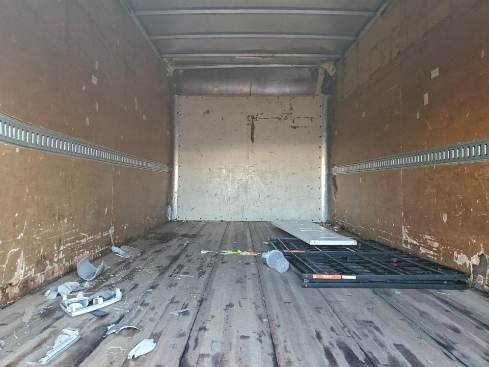 Isuzu NPR XD BOX TRUCK 2015 — Copart