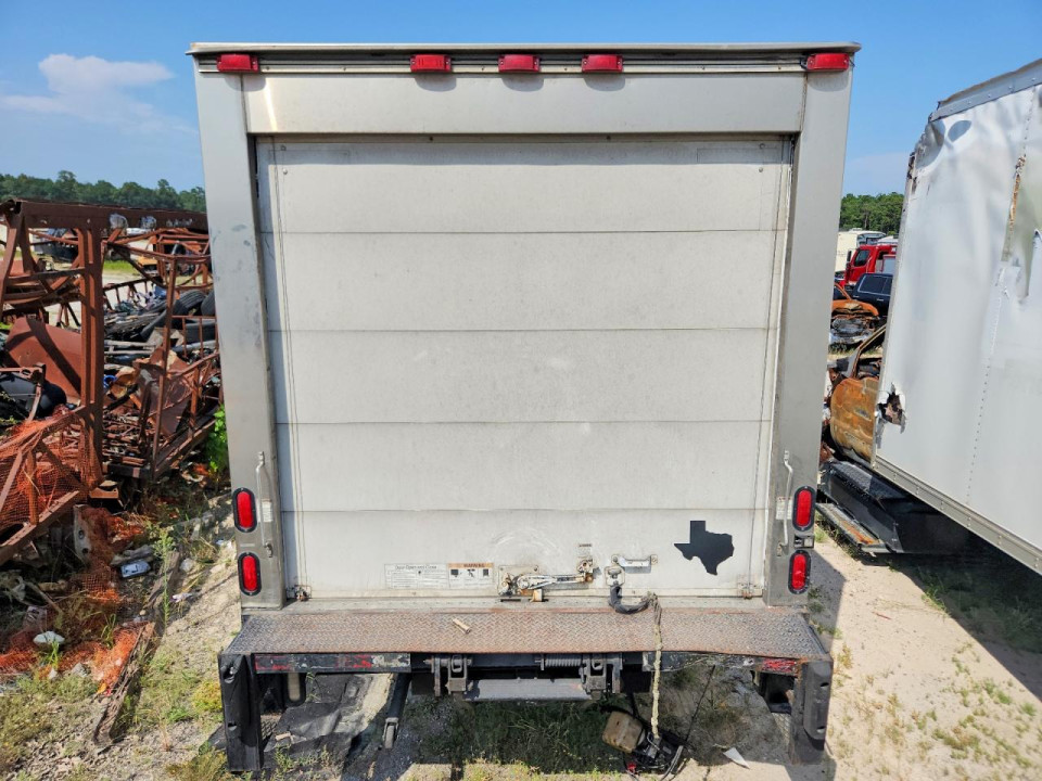 Isuzu NPR XD REFRIGERATED BOX TRUCK 2015 — Copart