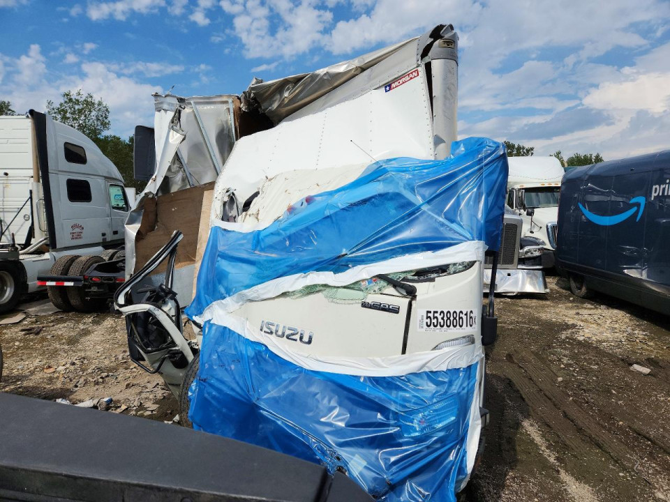 Isuzu NPR 2023 — Copart