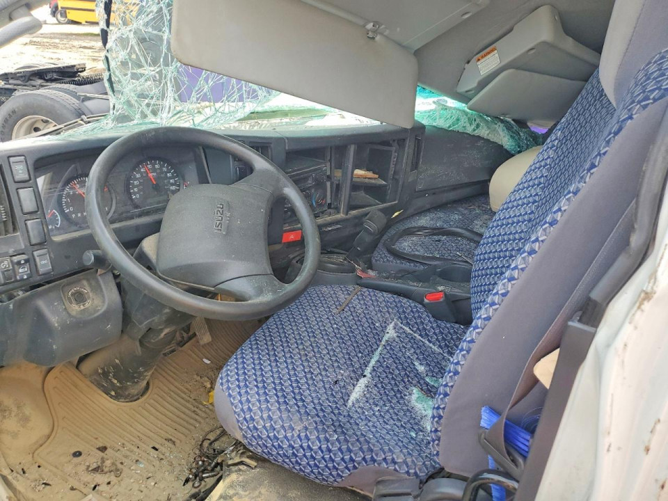 Isuzu NPR 2023 — Copart