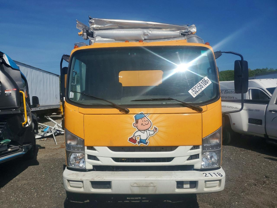 Isuzu NPR 2021 — Copart