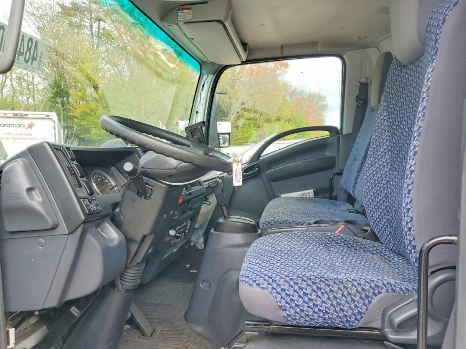 Isuzu NPR 2023 — Copart