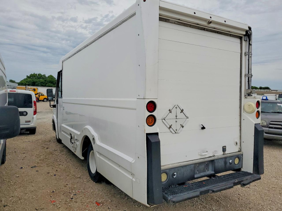 Isuzu NPR 2015 — Copart