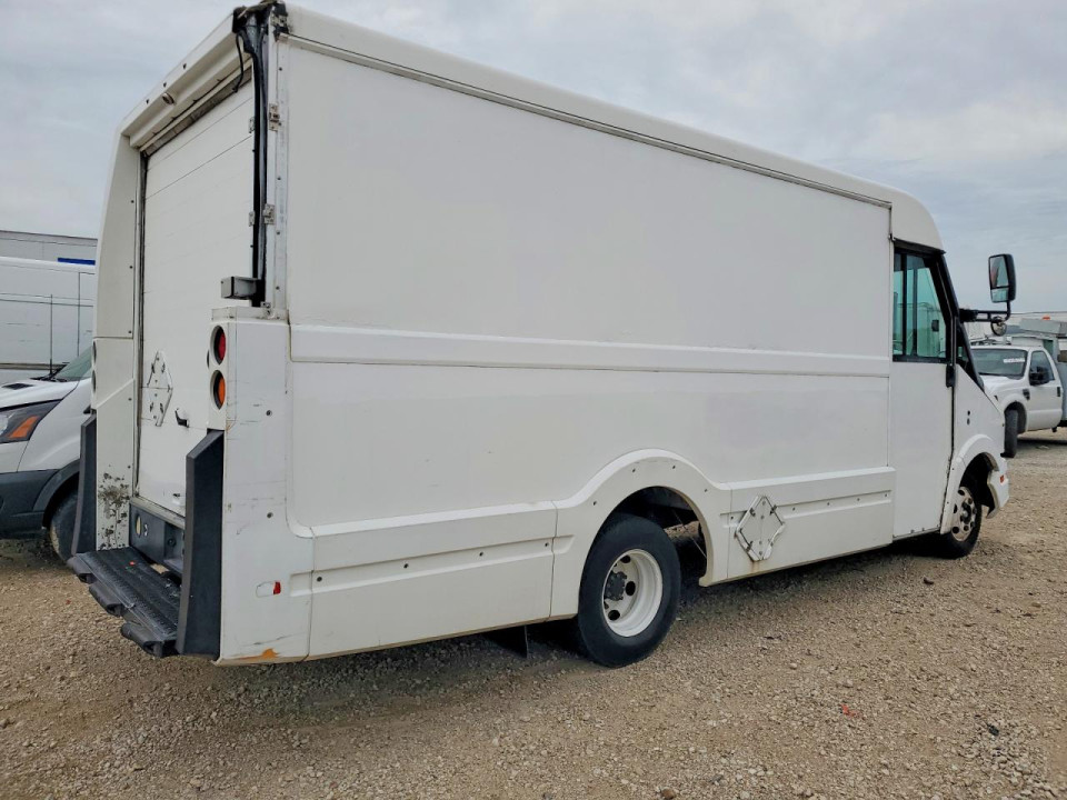 Isuzu NPR 2015 — Copart