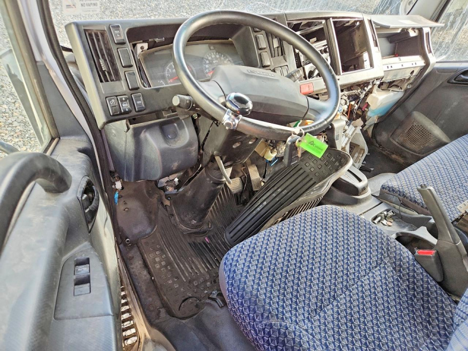 Isuzu NPR 2024 — Copart