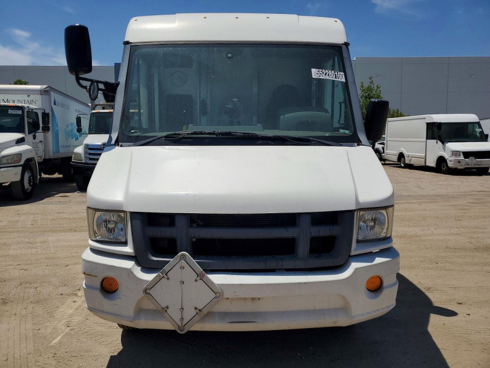 Isuzu NPR 2016 — Copart