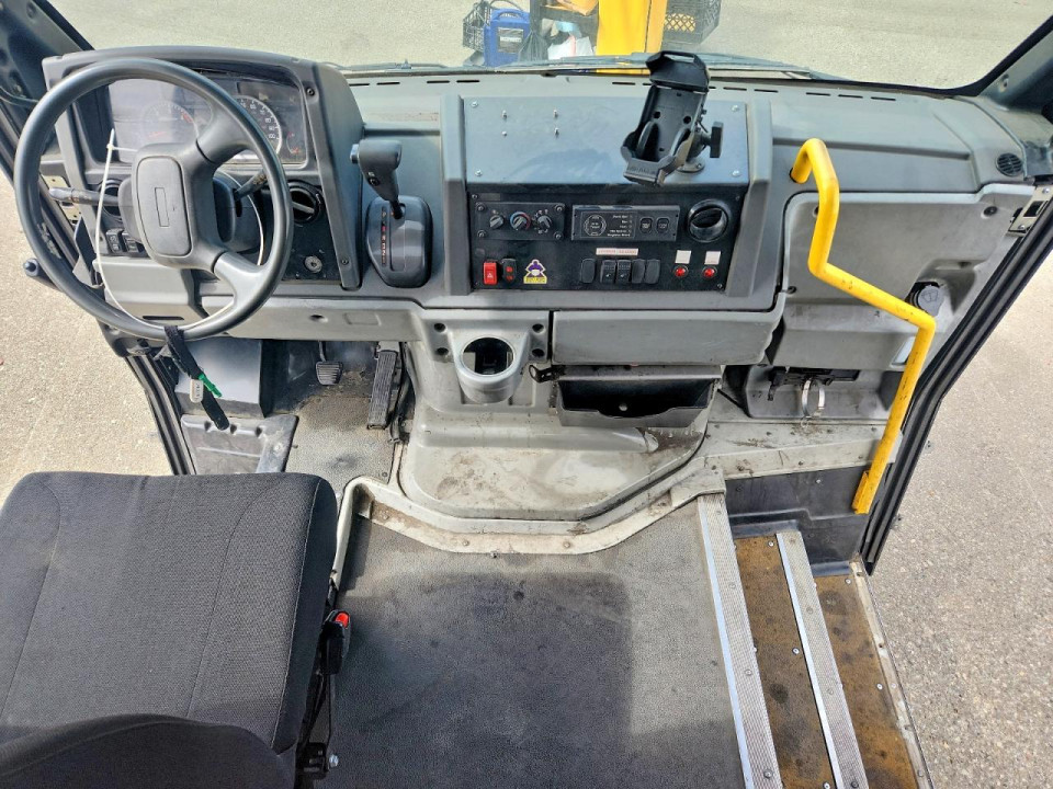 Isuzu NPR 2012 — Copart