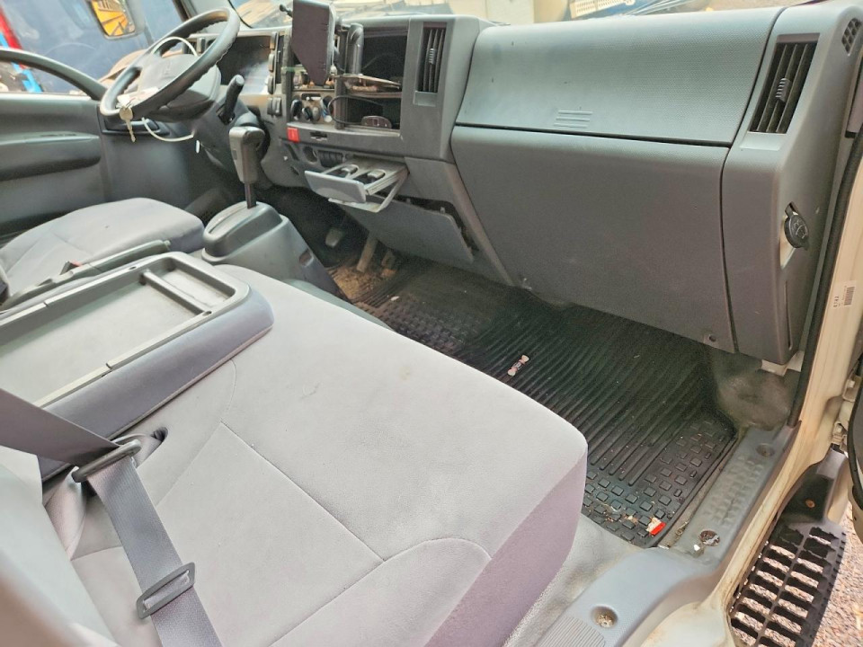 Isuzu NPR 2016 — Copart
