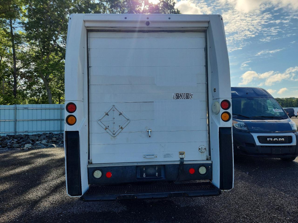 Isuzu NPR 2015 — Copart