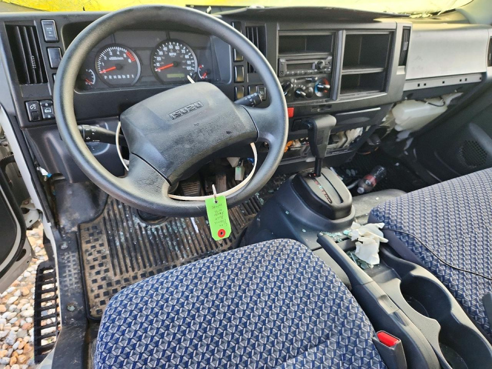 Isuzu NPR 2024 — Copart