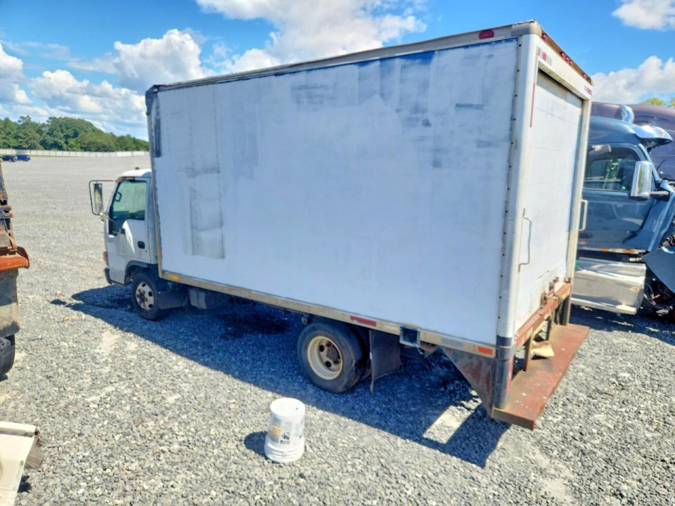 Isuzu NPR 2003 — Copart