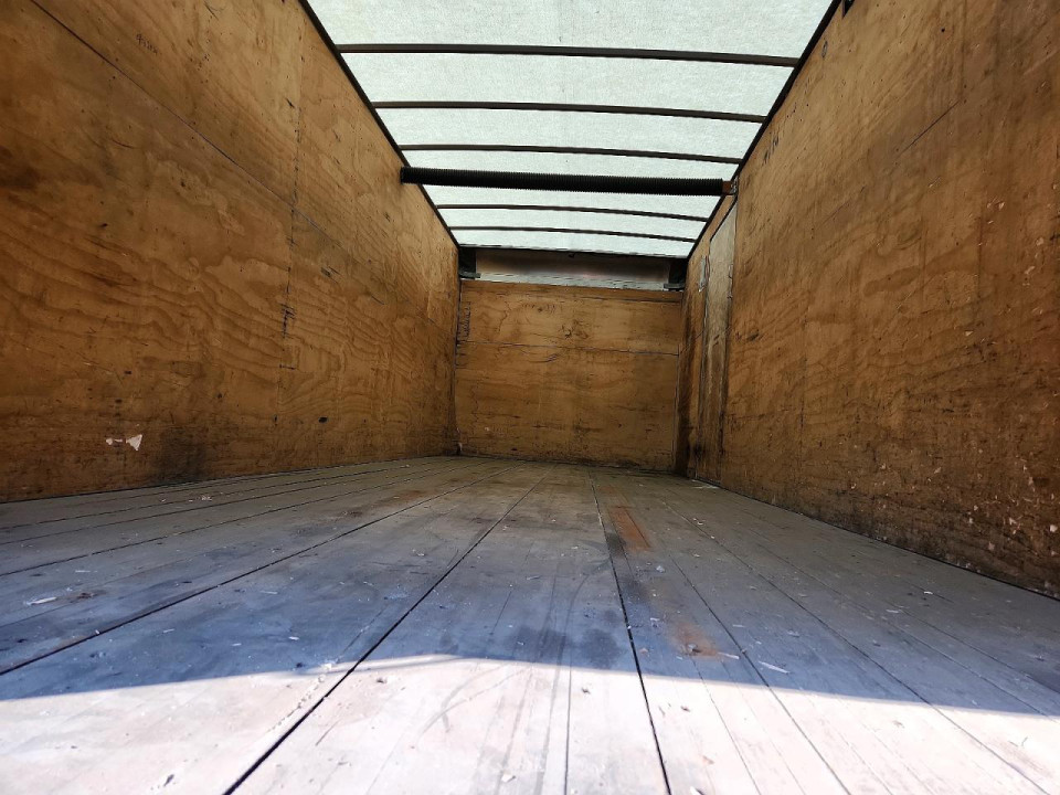 Isuzu NPR 2017 — Copart