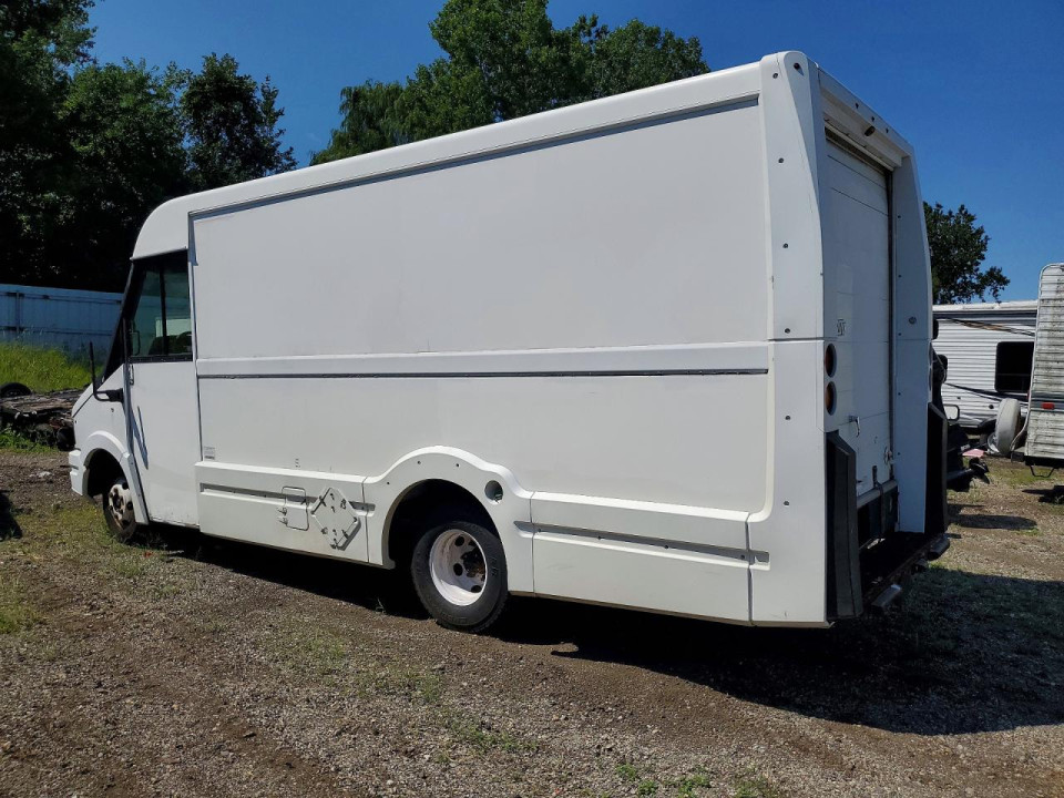 Isuzu NPR 2013 — Copart