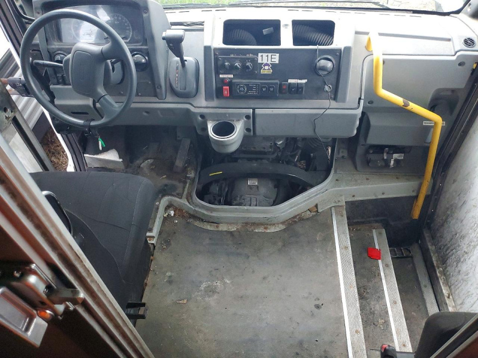 Isuzu NPR 2013 — Copart