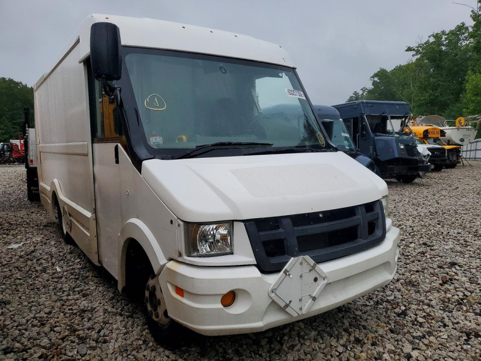Isuzu NPR 2013 — Copart