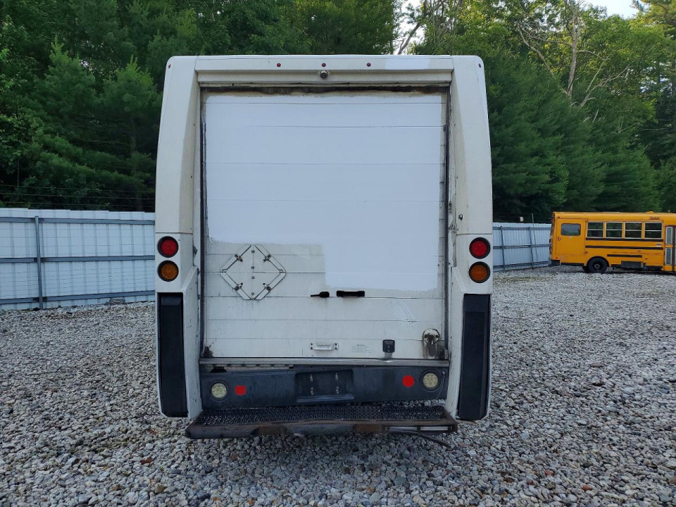 Isuzu NPR 2013 — Copart