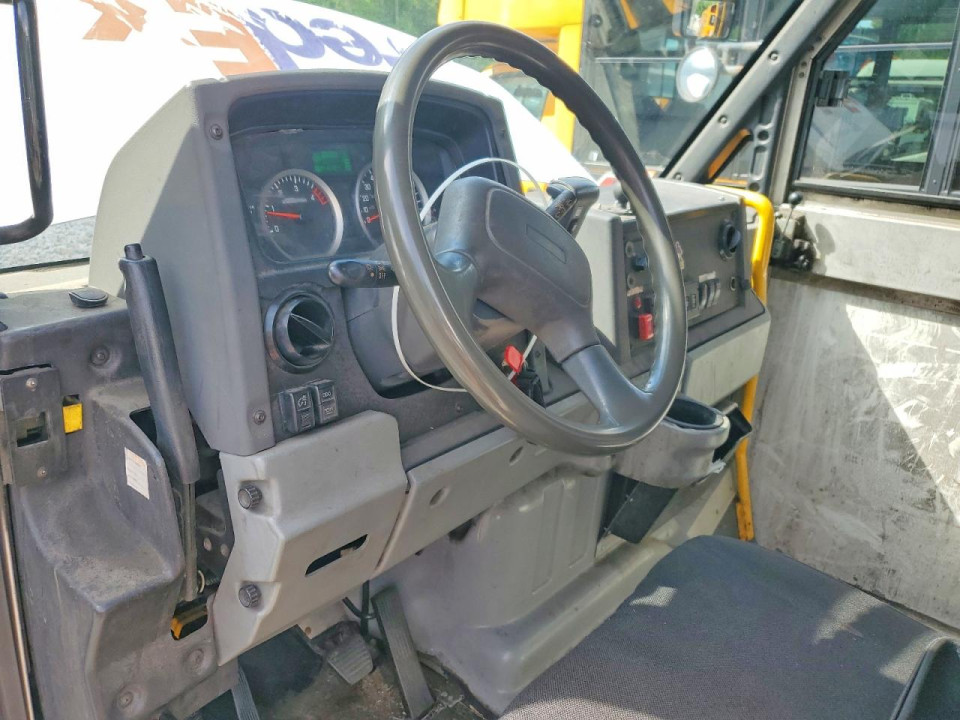 Isuzu NPR 2013 — Copart