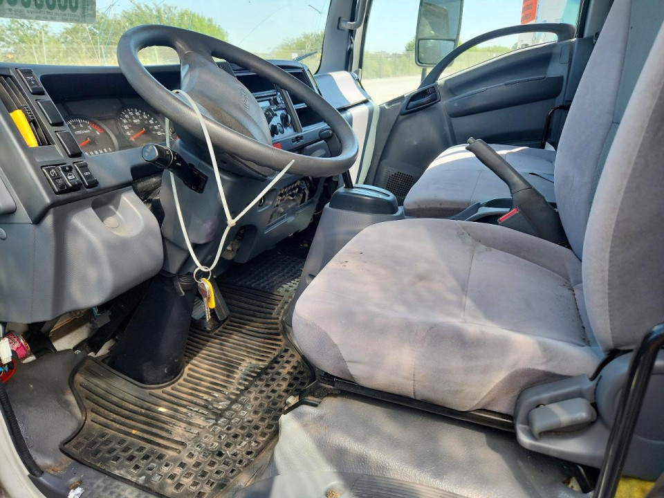 Isuzu NPR 2019 — Copart