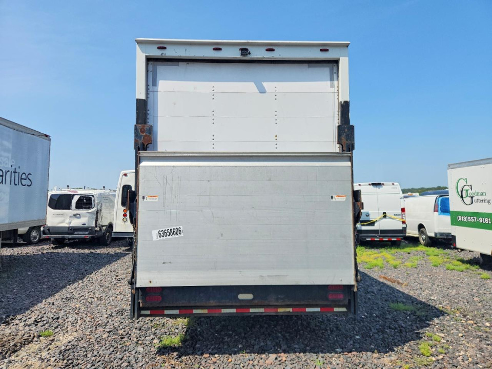 Isuzu NPR 2009 — Copart