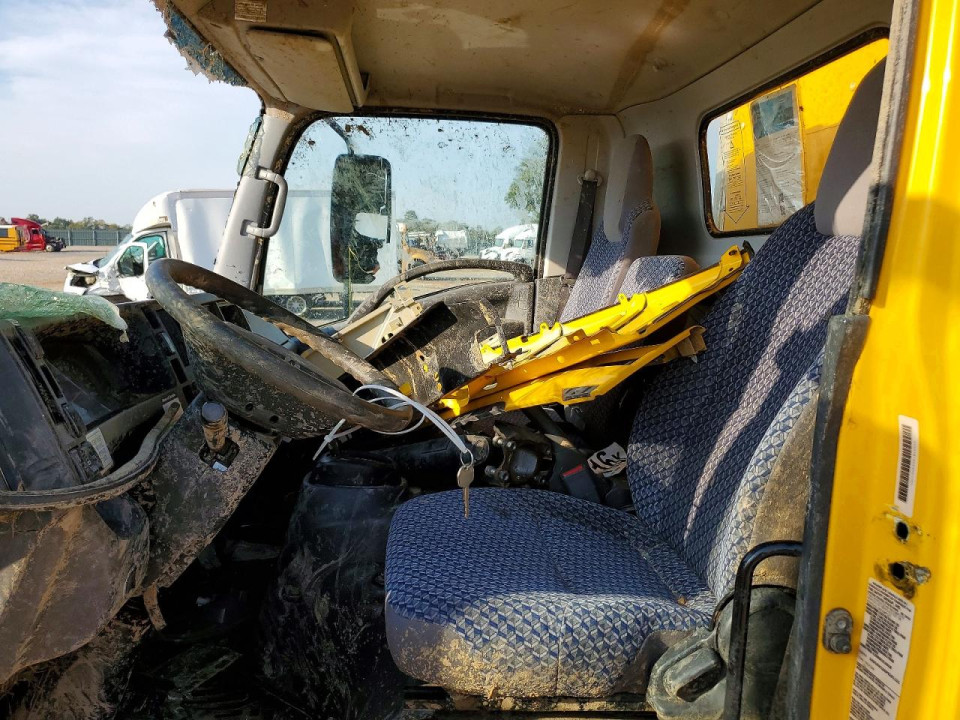 Isuzu NPR 2023 — Copart