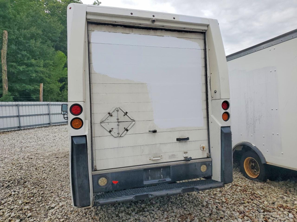 Isuzu NPR 2013 — Copart