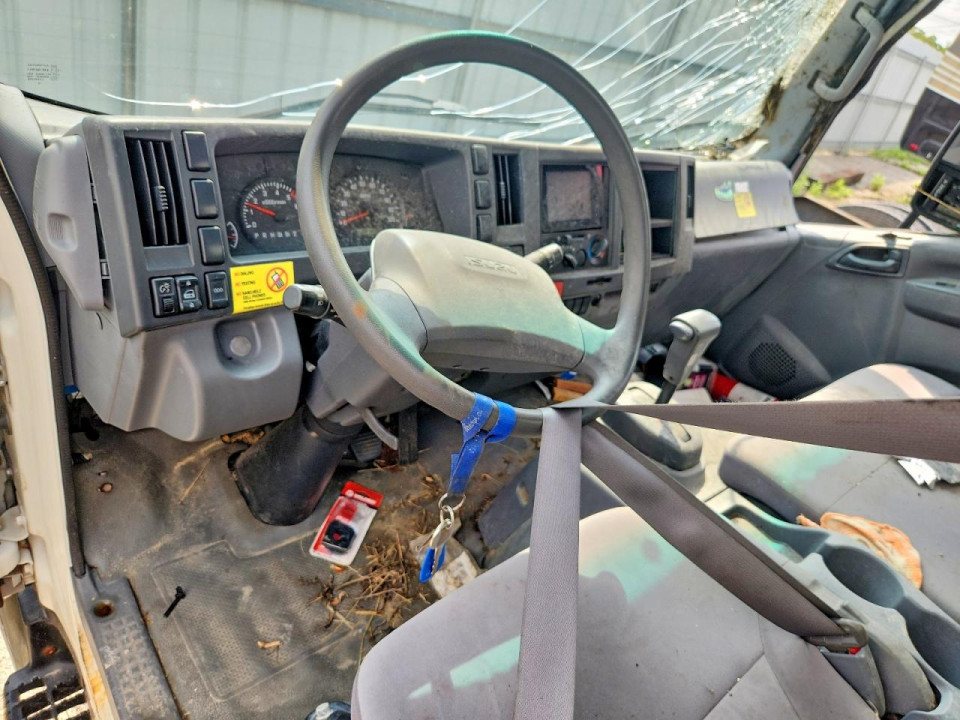 Isuzu NPR 2016 — Copart