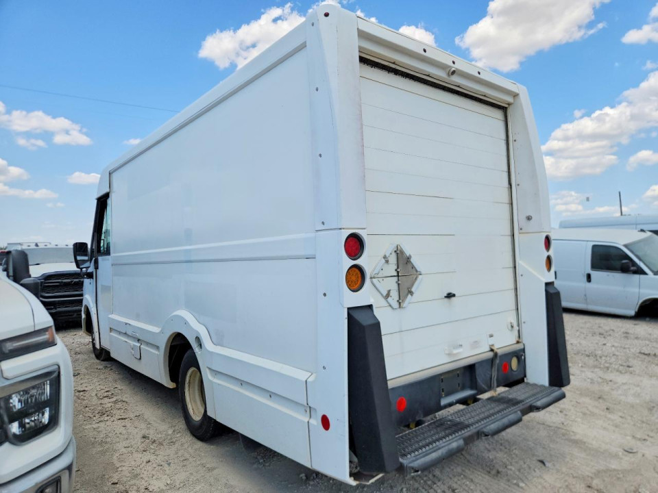 Isuzu NPR 2013 — Copart