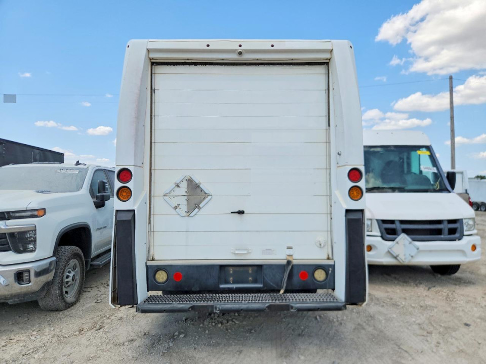 Isuzu NPR 2013 — Copart