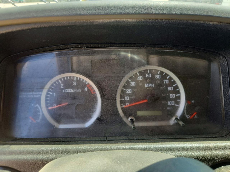 Isuzu NPR 2025 — Copart
