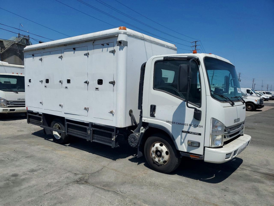 Isuzu NPR 2017 — Copart