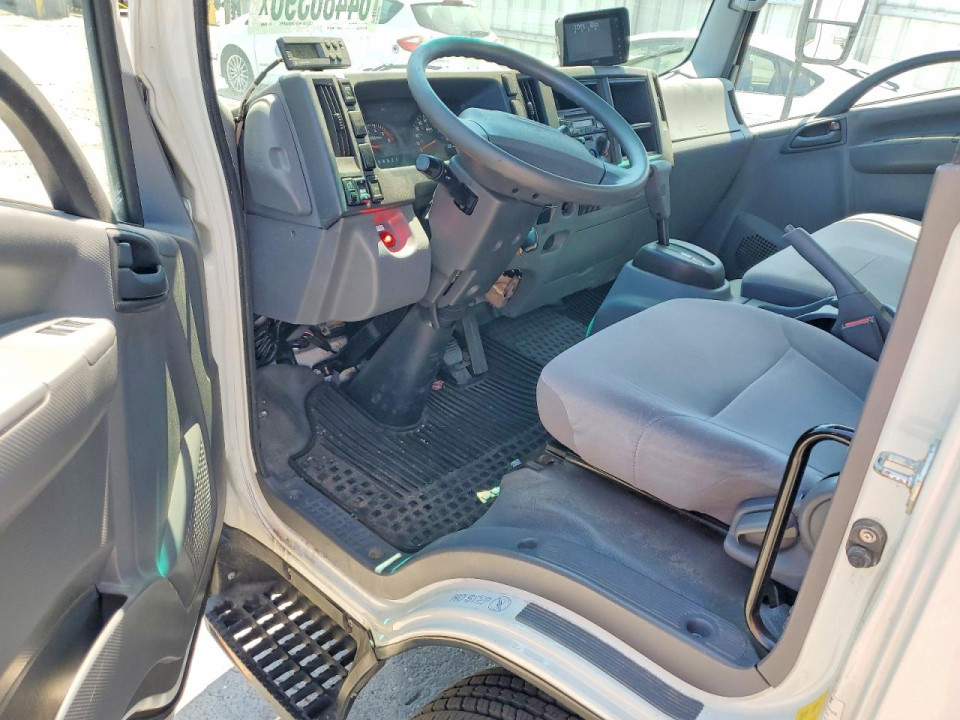 Isuzu NPR 2017 — Copart