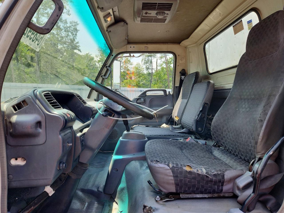 Isuzu NPR 2006 — Copart