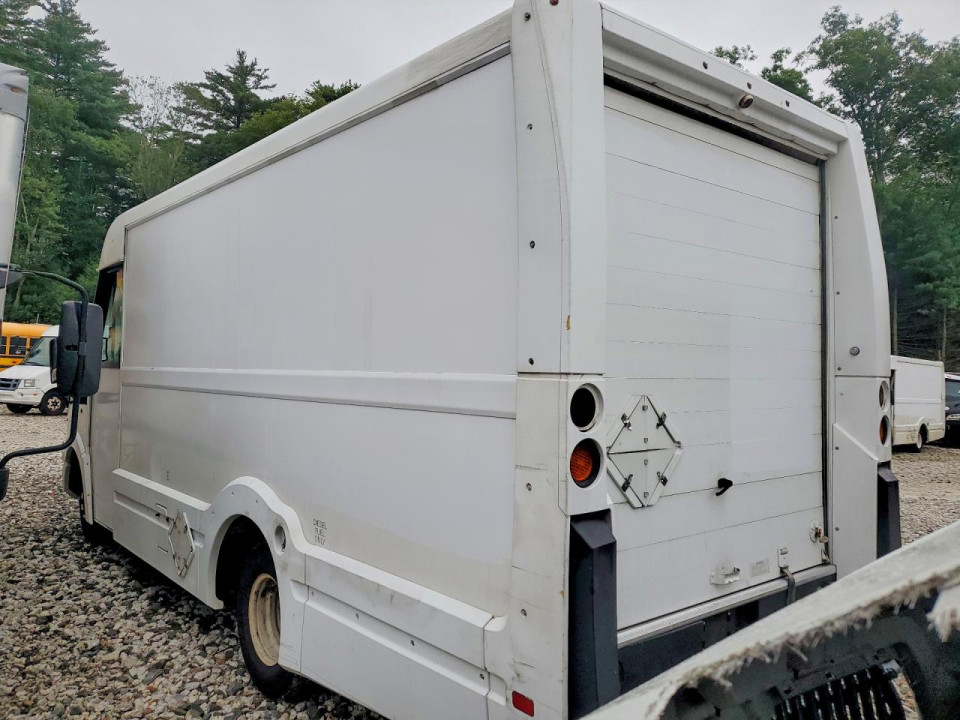 Isuzu NPR 2013 — Copart
