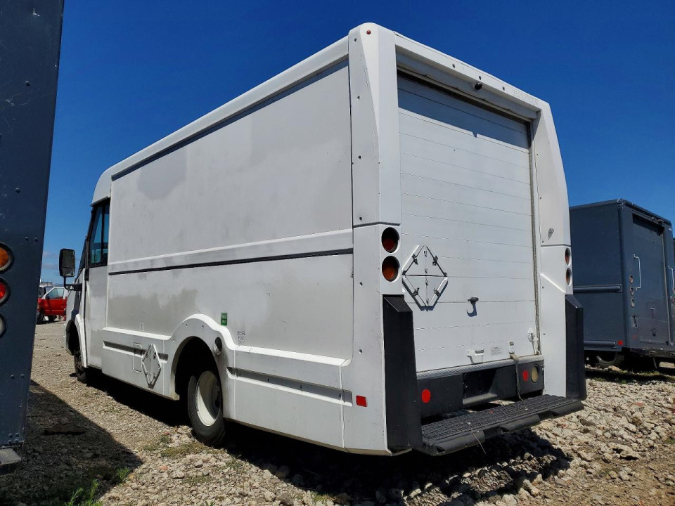 Isuzu NPR 2013 — Copart