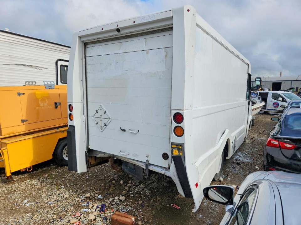 Isuzu NPR 2018 — Copart