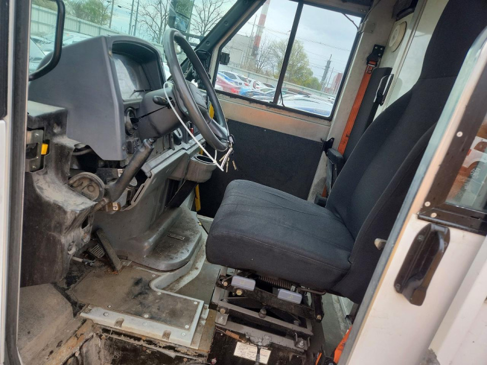 Isuzu NPR 2018 — Copart
