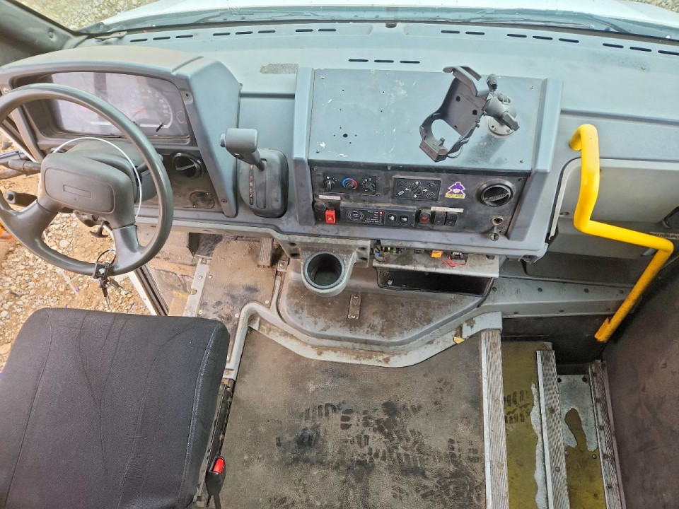 Isuzu NPR 2018 — Copart