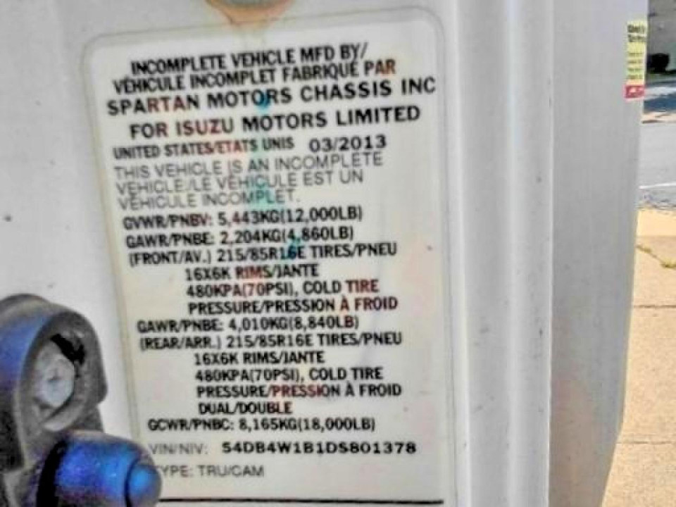 Isuzu NPR 2013 — Copart
