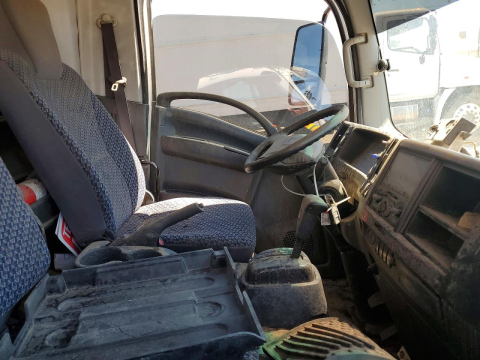 Isuzu NPR 2024 — Copart